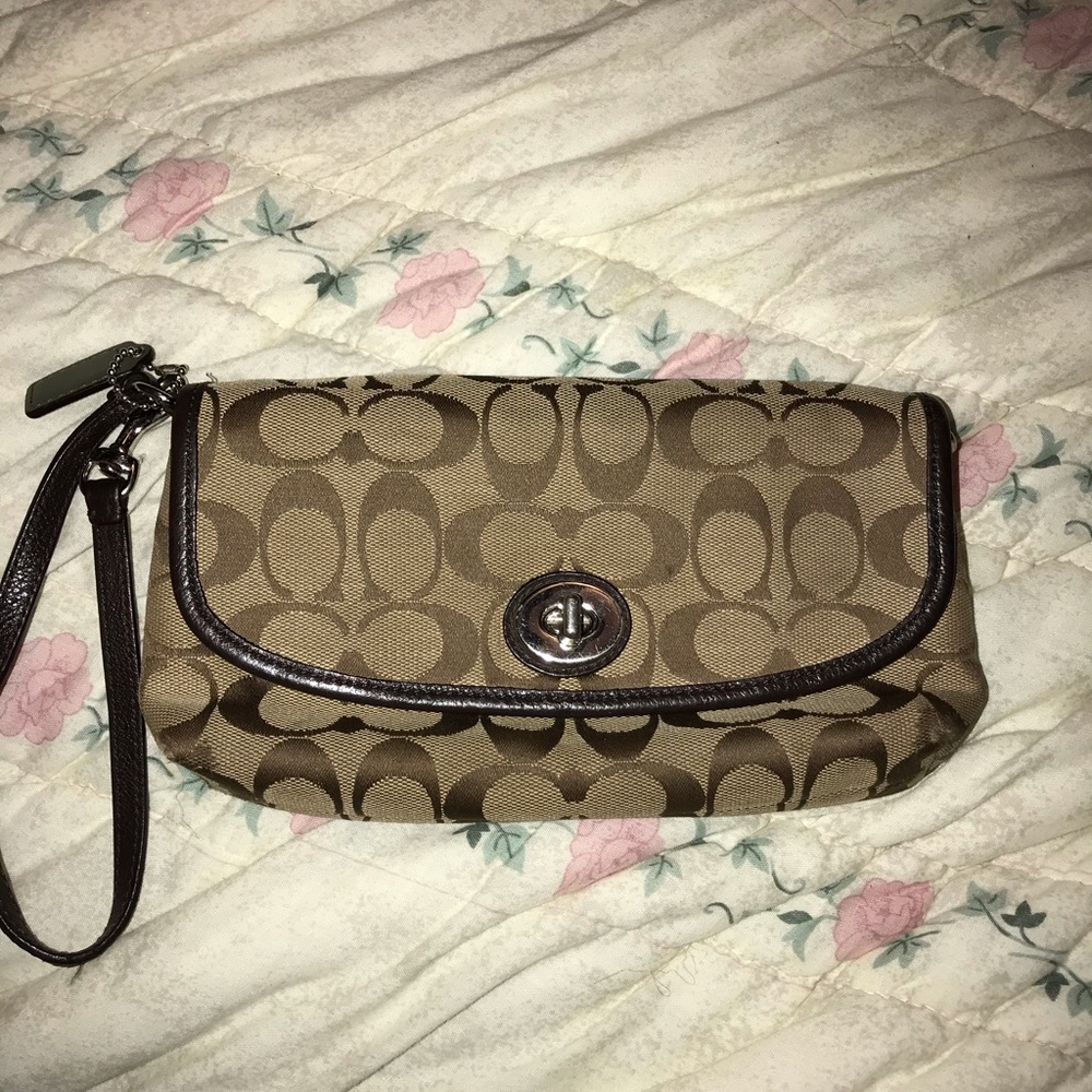 Coach khaki turn lock wristlet